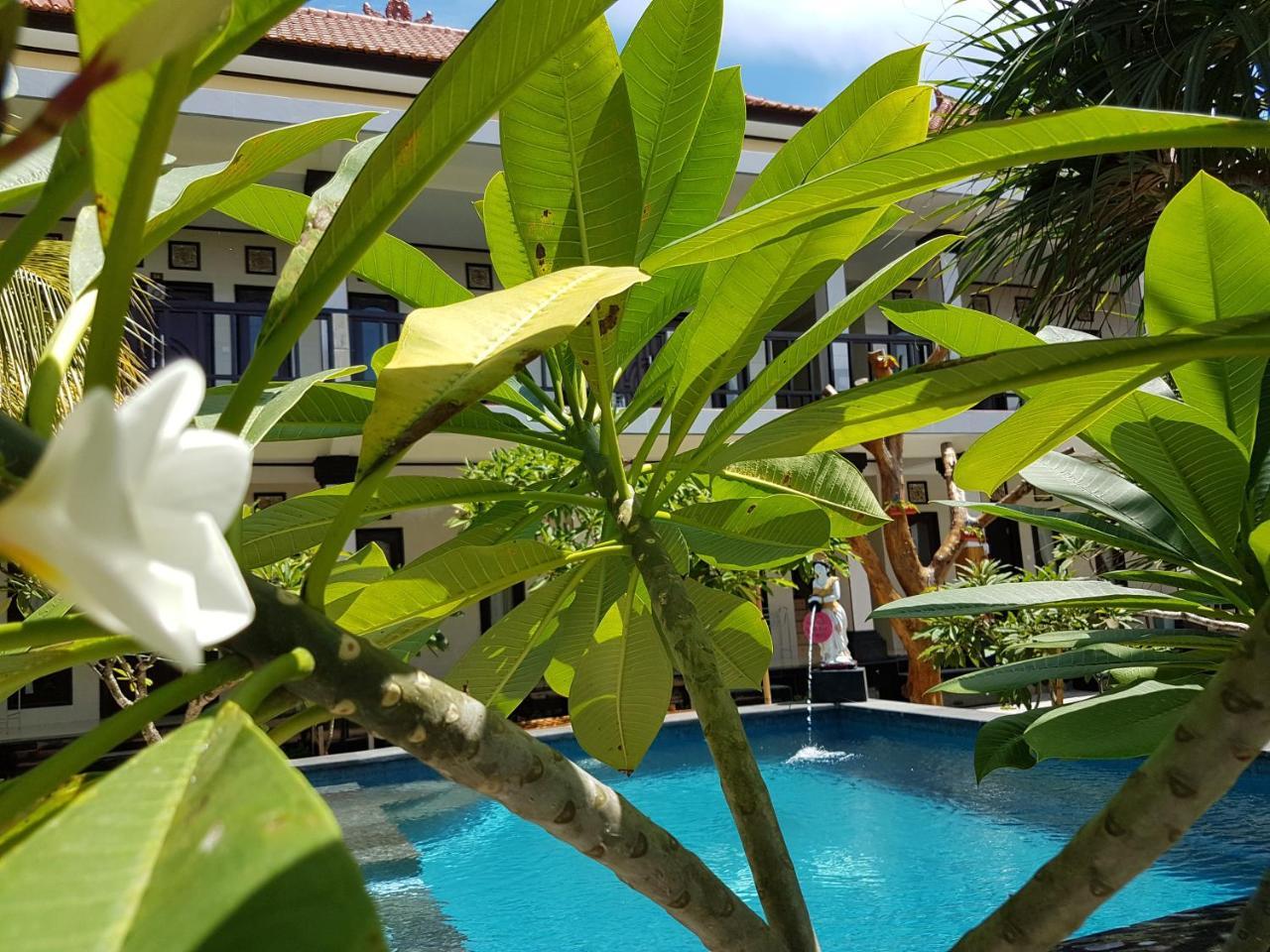 Megacahya Bungalow Lembongan Exterior foto